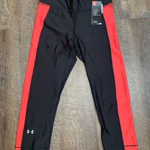 NWT Under Armour HeatGear Crop Leggings (Black/Pink) - Women’s Size Medium